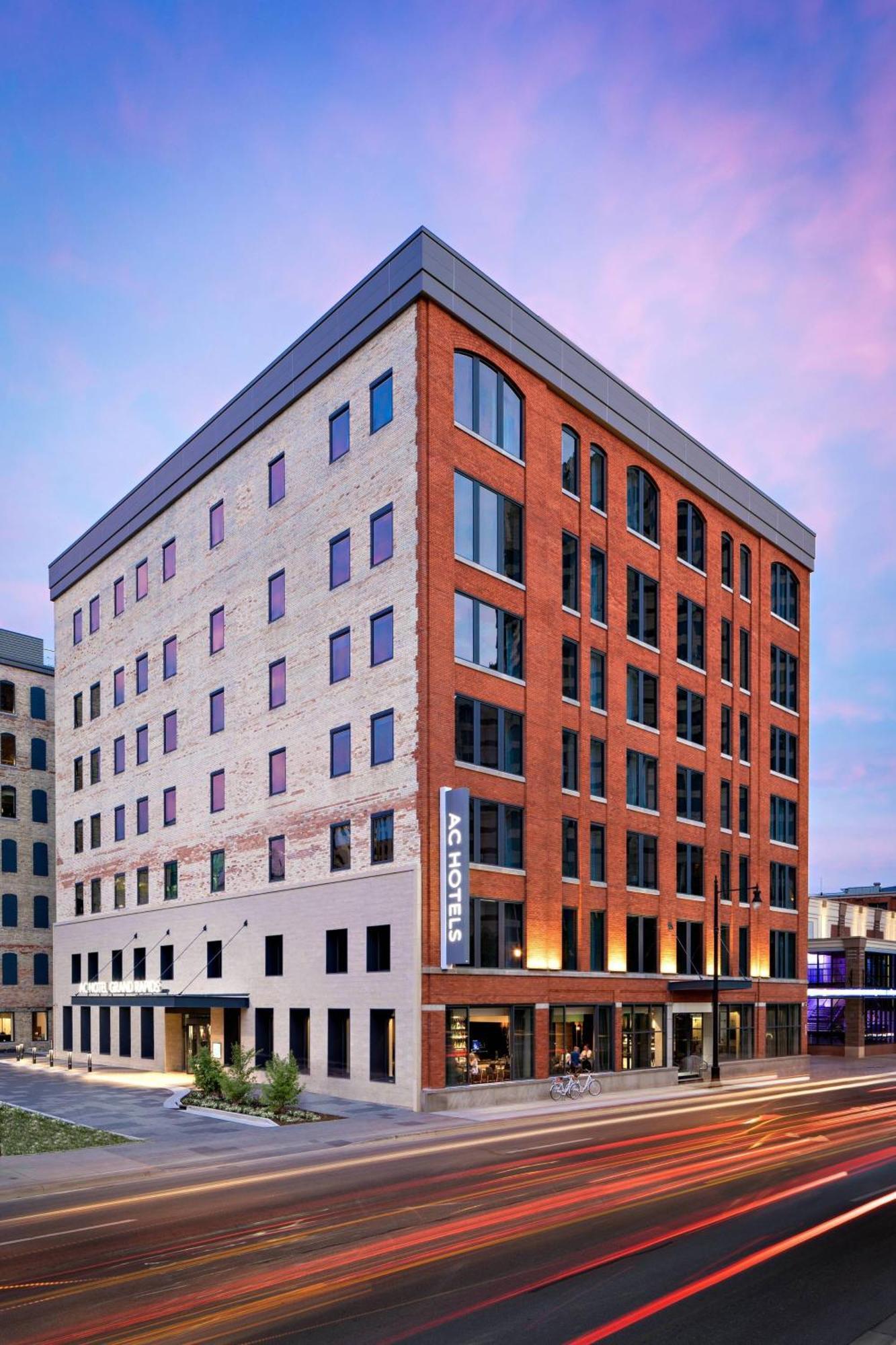 Ac Hotel By Marriott Grand Rapids Downtown Exteriör bild